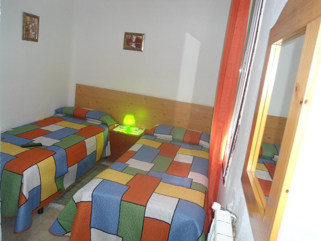Hostal Florida มาดริด ภายนอก รูปภาพ