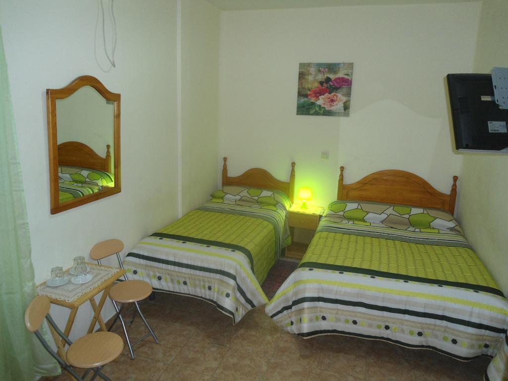 Hostal Florida มาดริด ภายนอก รูปภาพ